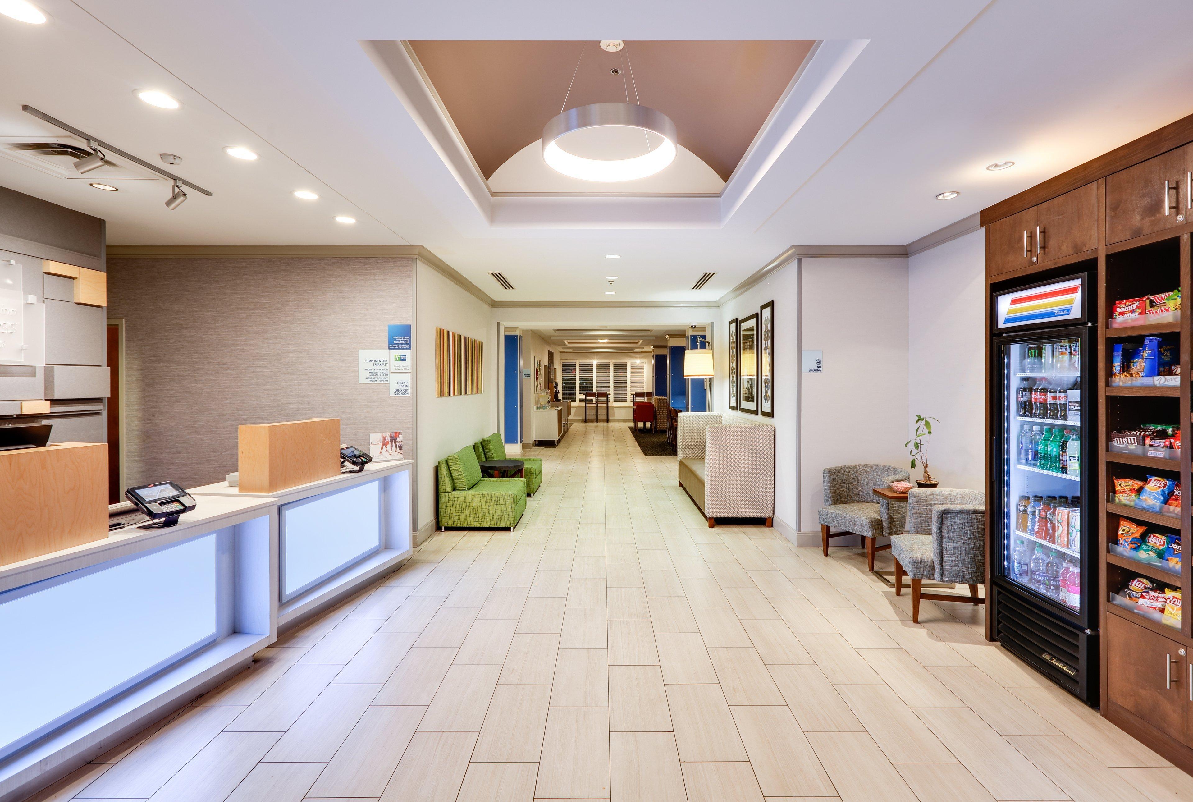Holiday Inn Express Hotel & Suites Dublin By Ihg Esterno foto