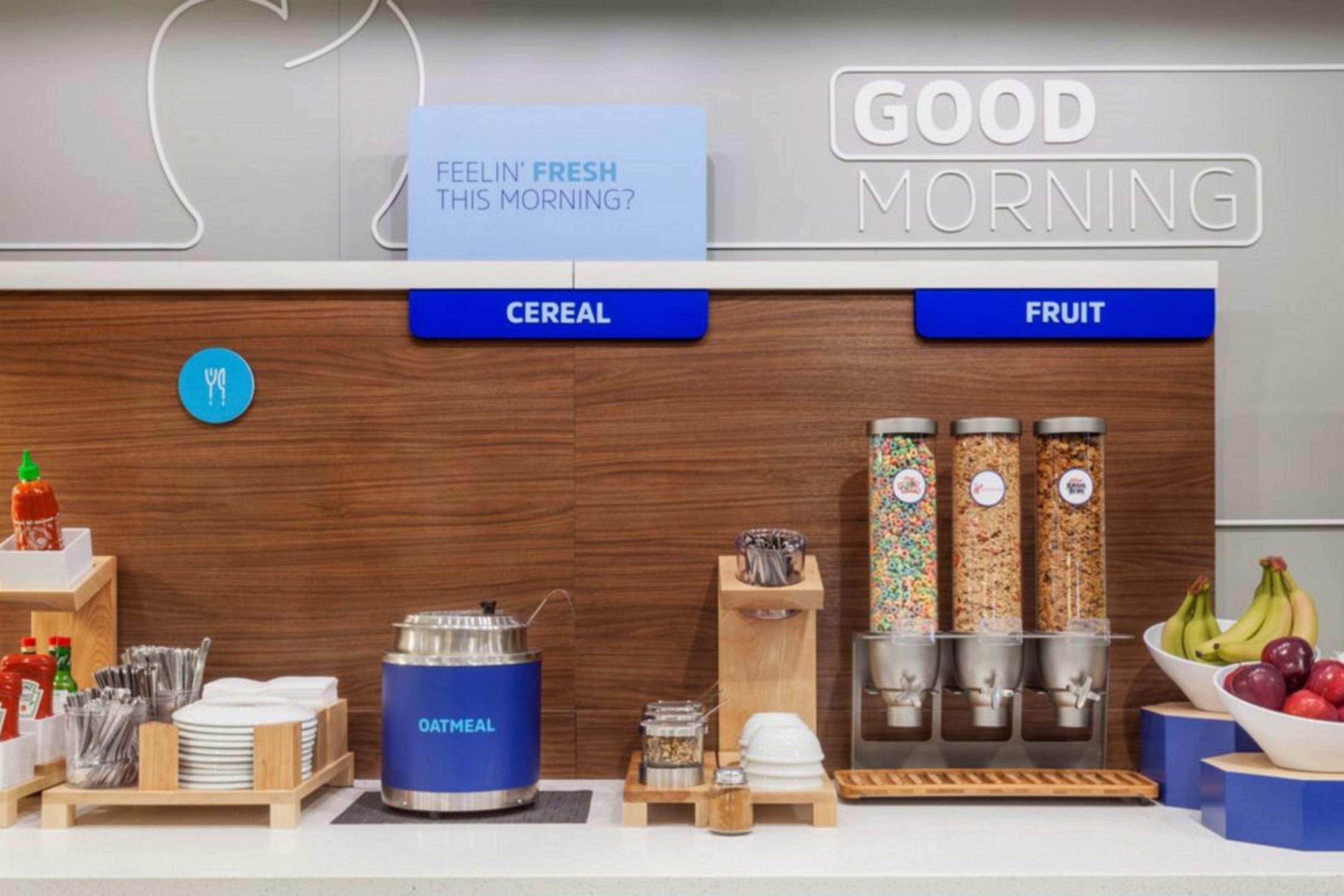 Holiday Inn Express Hotel & Suites Dublin By Ihg Esterno foto
