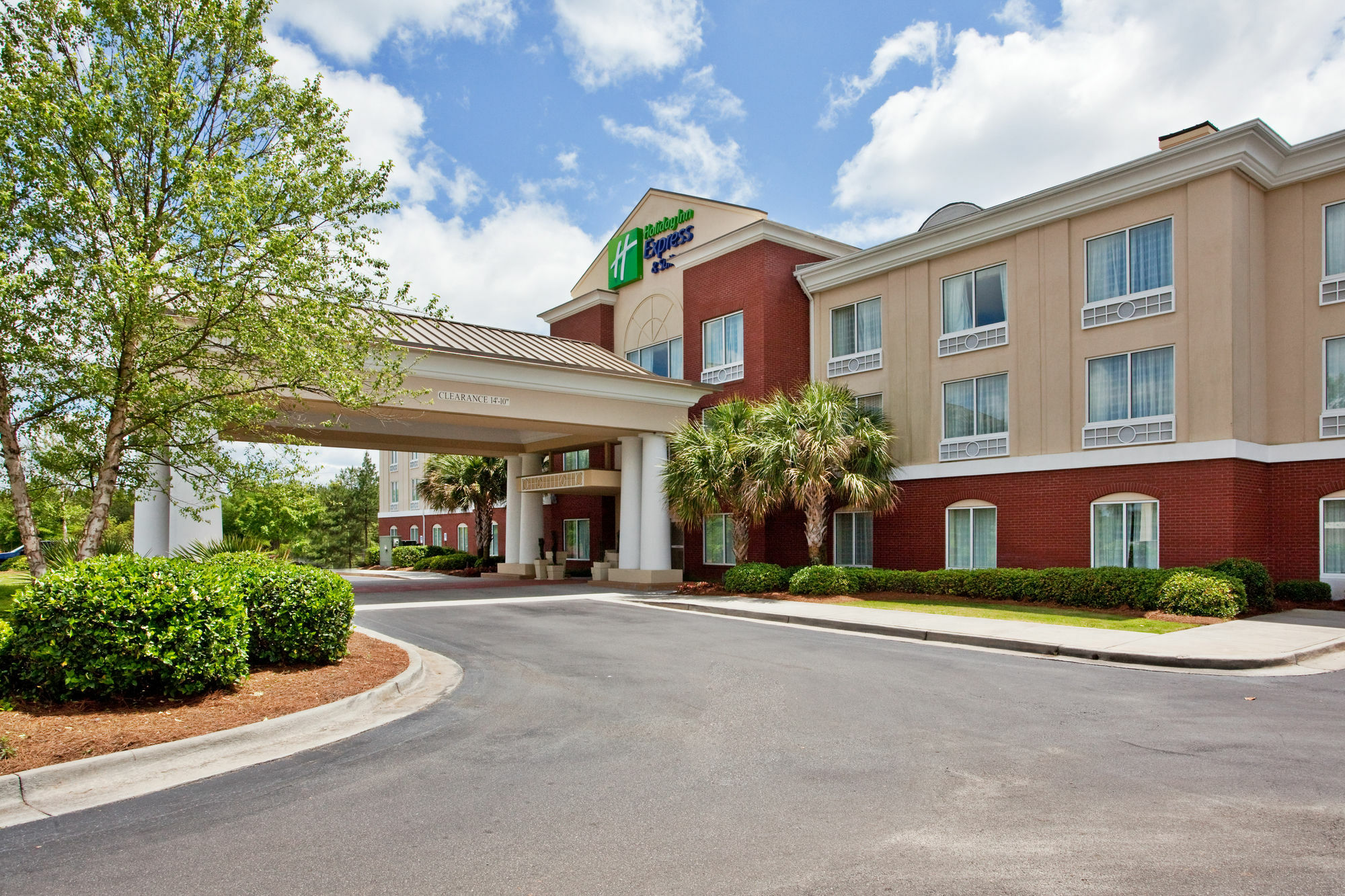 Holiday Inn Express Hotel & Suites Dublin By Ihg Esterno foto