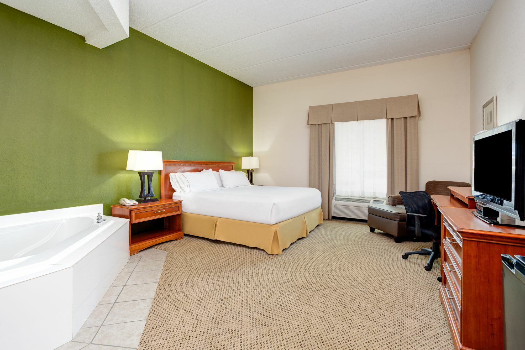 Holiday Inn Express Hotel & Suites Dublin By Ihg Esterno foto